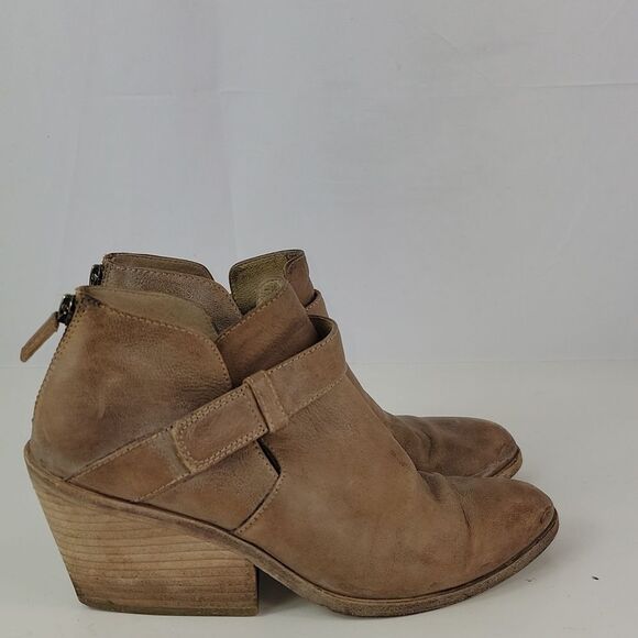 Eileen Fisher Ives Tumbled Nubuck Leather Bootie - Picture 2 of 15